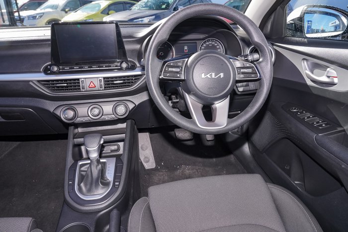 2024 Kia Cerato S