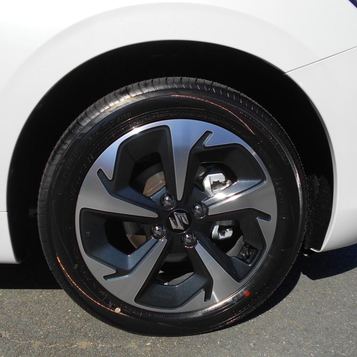 2025 Suzuki Swift Hybrid GLX