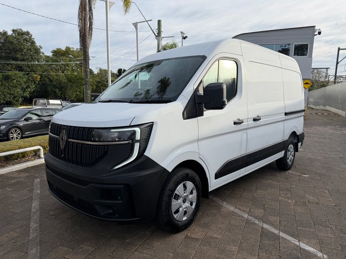 2026 RENAULT MASTER