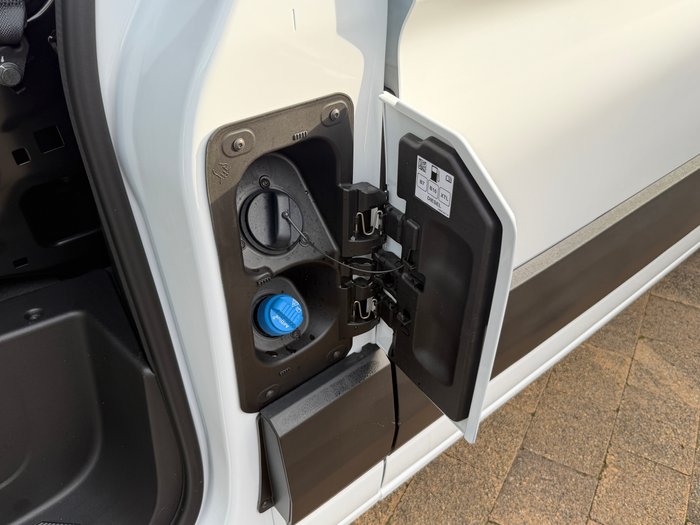2026 RENAULT MASTER