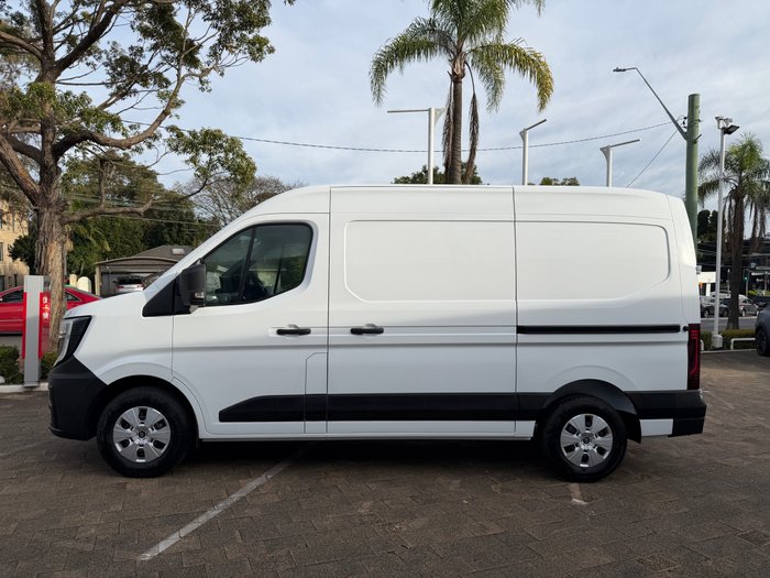 2026 RENAULT MASTER