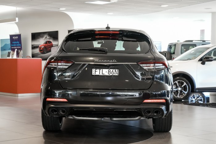 2022 Maserati Levante Modena