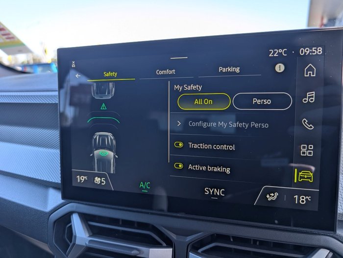 2025 RENAULT DUSTER Evolution