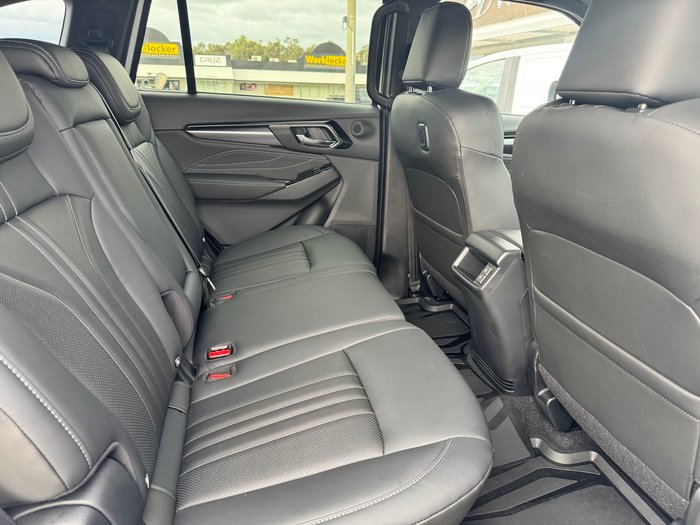 2025 ISUZU MU-X LS-T