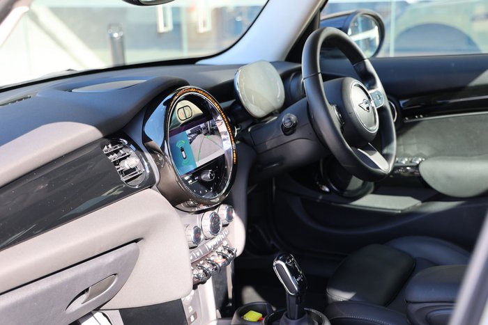 2022 MINI 5D HATCH COOPER CLASSIC