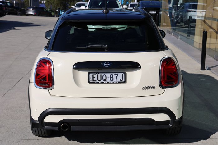 2022 MINI 5D HATCH COOPER CLASSIC