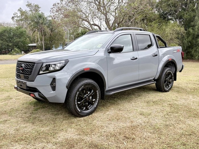 2025 NISSAN NP300 NAVARA PRO-4X