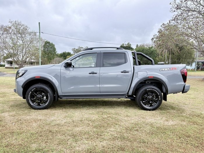 2025 NISSAN NP300 NAVARA PRO-4X