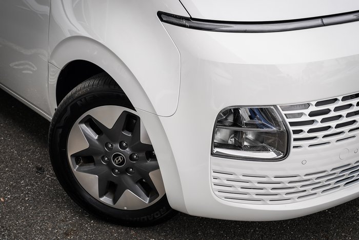 2025 Hyundai STARIA