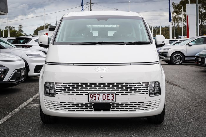 2025 Hyundai STARIA
