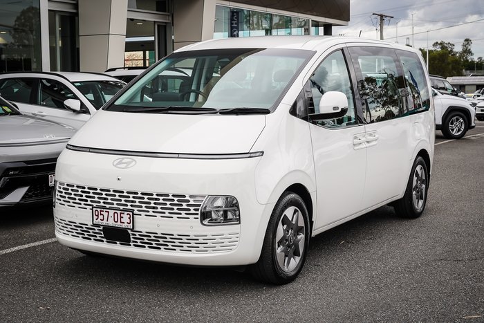 2025 Hyundai STARIA
