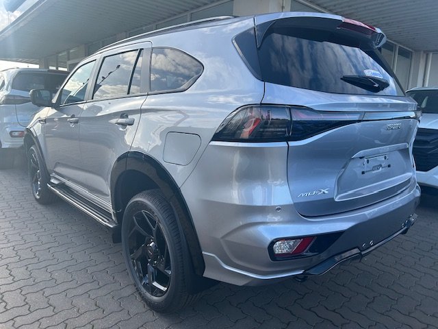 2025 Isuzu MU-X X-TERRAIN