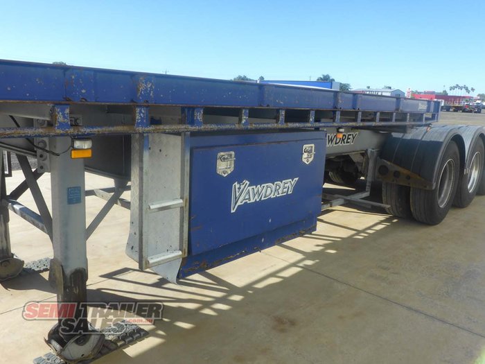 2008 Vawdrey 12 Pallet Flat Top A Trailer with 20FT Container Pins