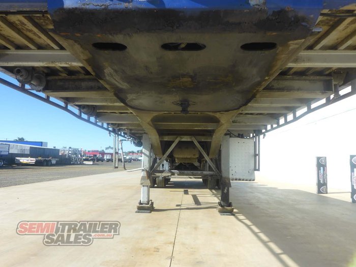 2008 Vawdrey 12 Pallet Flat Top A Trailer with 20FT Container Pins