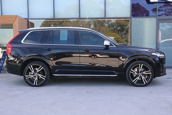 2017 Volvo XC90 T6 R-Design