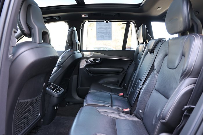2017 Volvo XC90 T6 R-Design