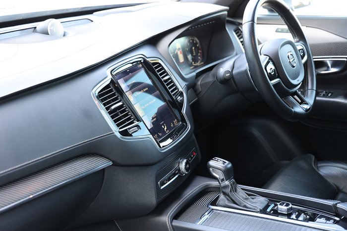 2017 Volvo XC90 T6 R-Design