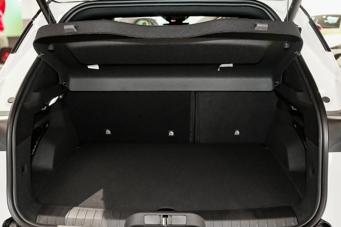 2025 Alfa Romeo Junior Ibrida