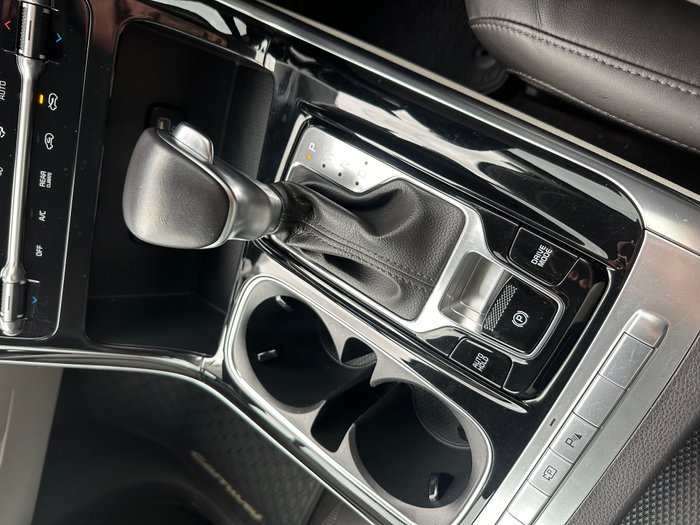 2023 Kia Carnival SLi