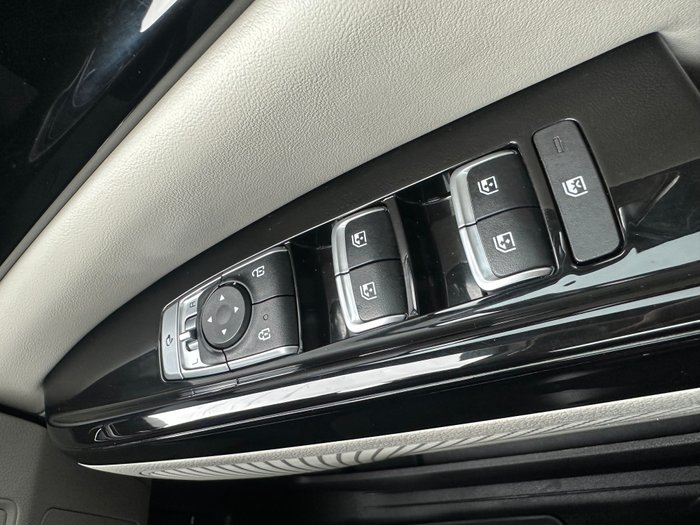 2023 Kia Carnival SLi