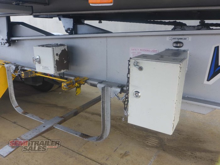 2010 Vawdrey 12 Pallet Rollback Pantech A Trailer