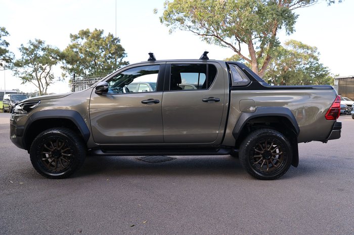 2023 Toyota Hilux Rogue
