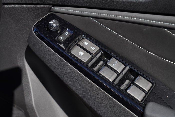 2024 Isuzu MU-X LS-T