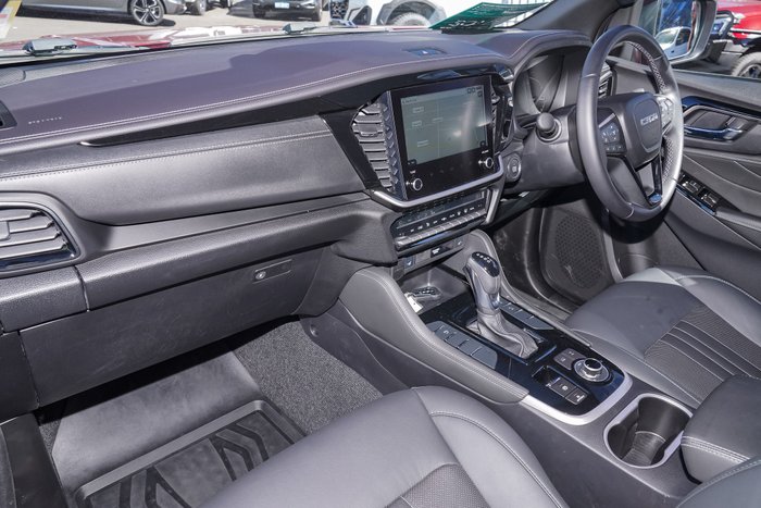 2024 Isuzu MU-X LS-T