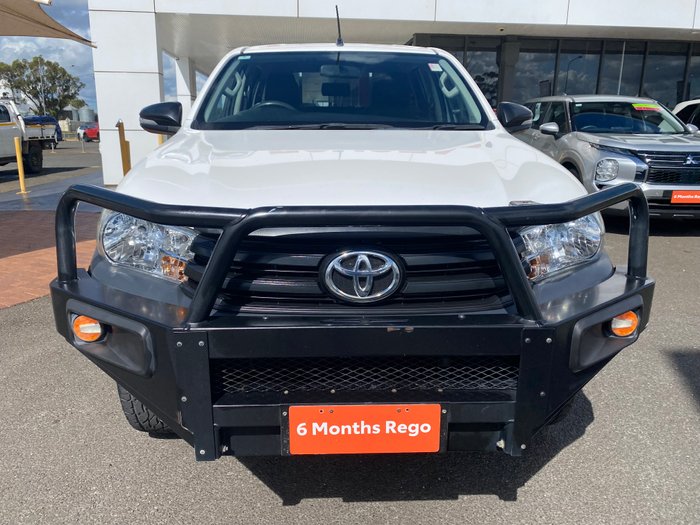 2016 TOYOTA HILUX WORKMATE (4x4)