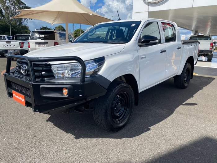 2016 TOYOTA HILUX WORKMATE (4x4)