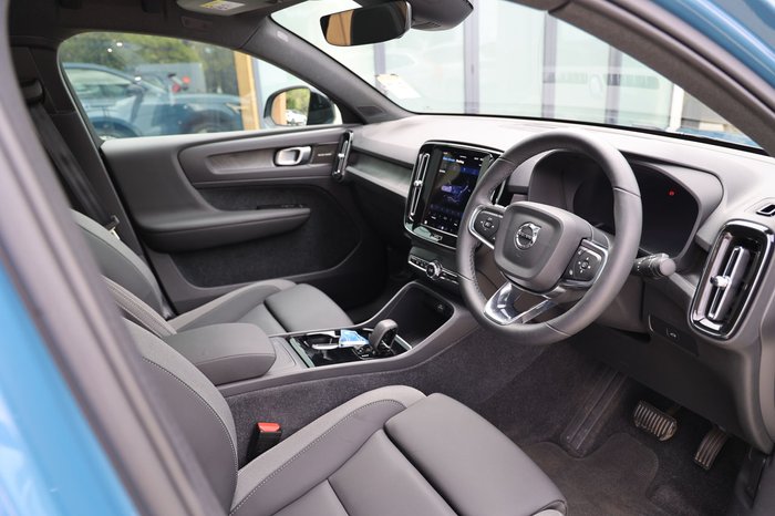 2024 Volvo C40 Recharge Twin