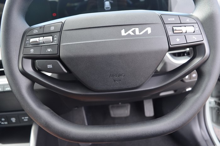 2025 Kia K4 S