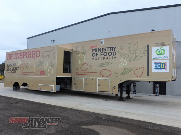 2012 SVM 48FT Mobile Kitchen Trailer