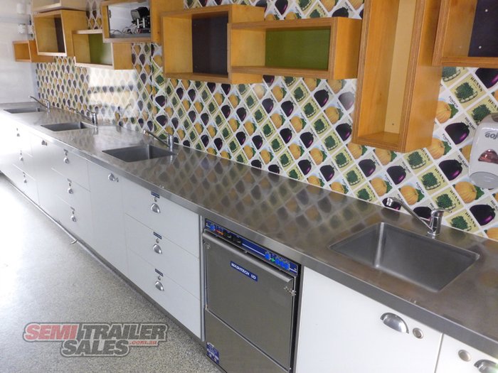 2012 SVM 48FT Mobile Kitchen Trailer