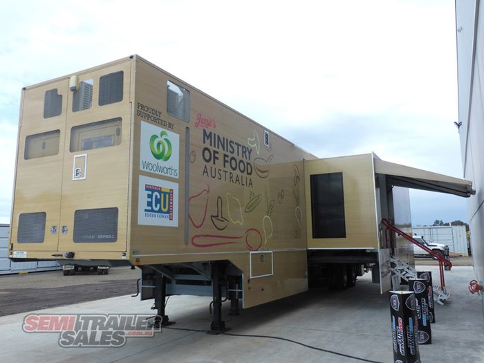 2012 SVM 48FT Mobile Kitchen Trailer