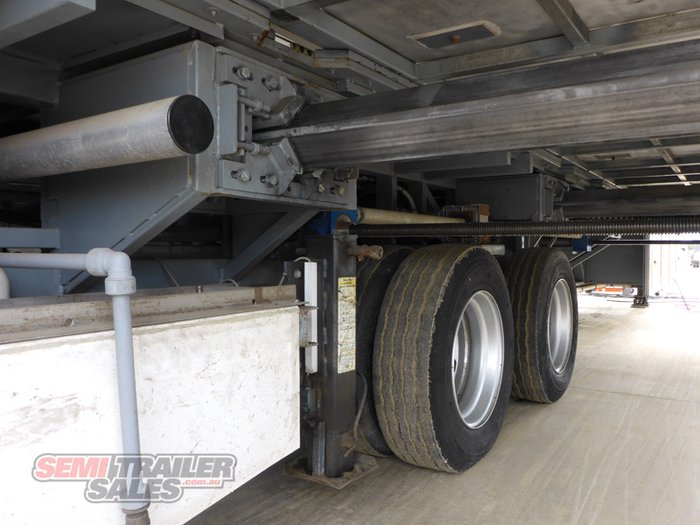 2012 SVM 48FT Mobile Kitchen Trailer