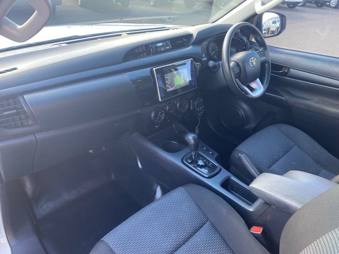 2016 TOYOTA HILUX WORKMATE