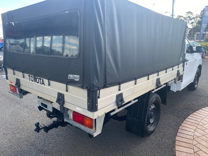 2016 TOYOTA HILUX WORKMATE