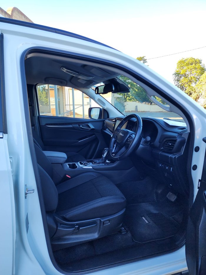 2025 Isuzu MU-X LS-U MY25 White