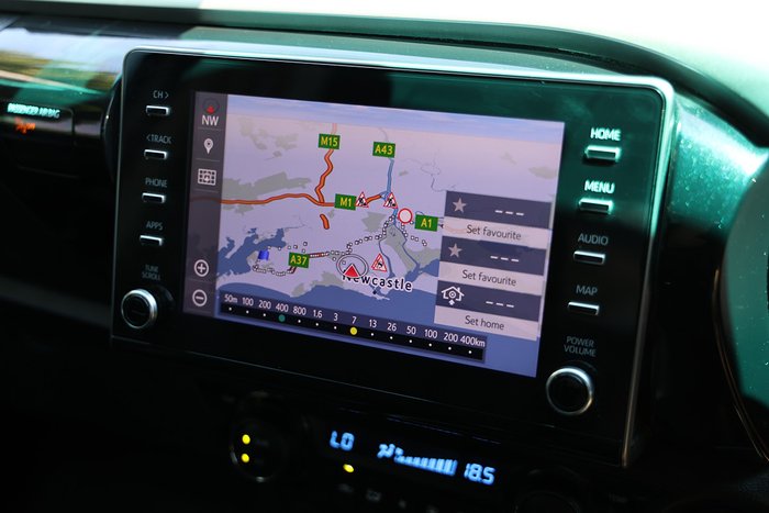 2022 Toyota Hilux SR5