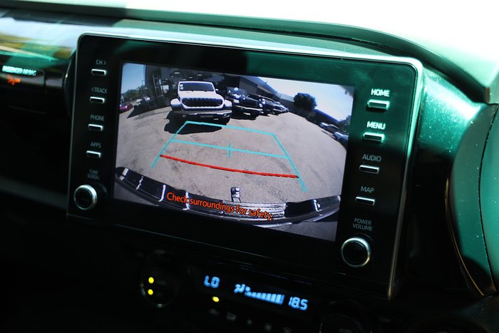 2022 Toyota Hilux SR5