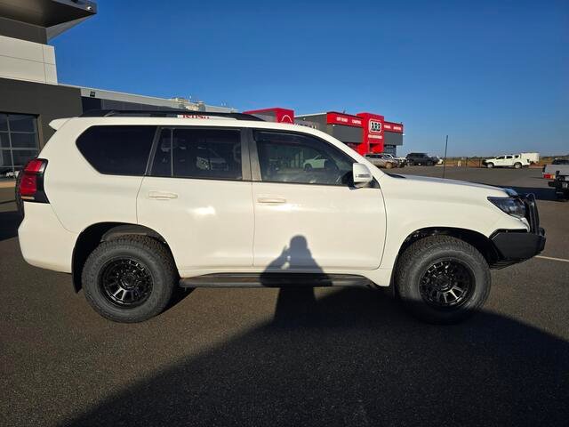 2021 Toyota Prado DSL WGN AT GXL Glacier White