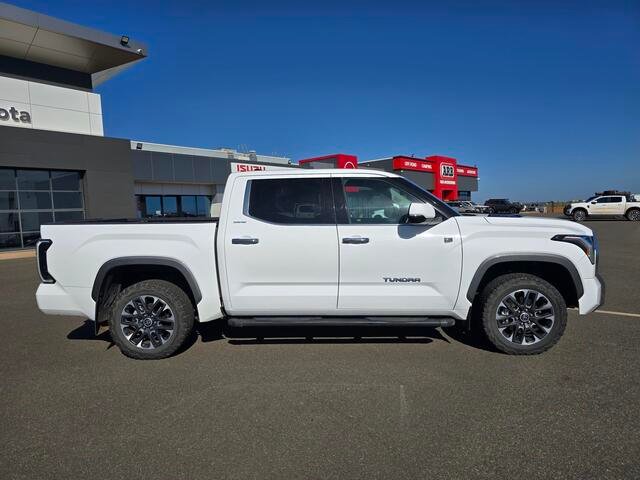 2023 Toyota TUNDRA Tundra 3.5L Hyb Pick-up 10AT Limited 8672641 001 Glacier White