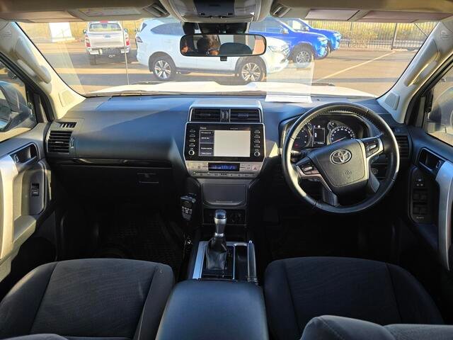 2021 Toyota Prado DSL WGN AT GXL Glacier White