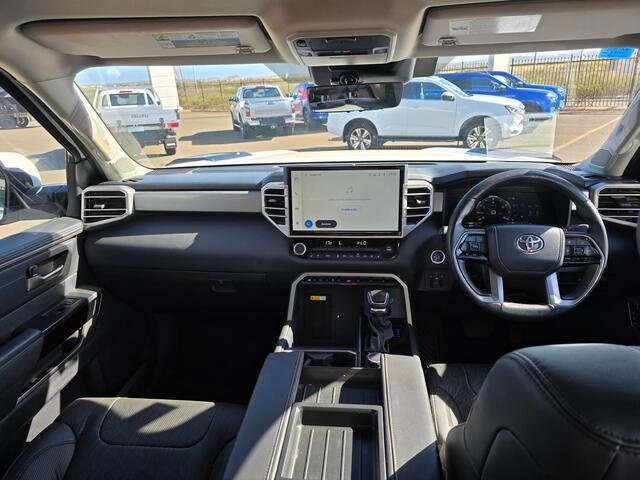 2023 Toyota TUNDRA Tundra 3.5L Hyb Pick-up 10AT Limited 8672641 001 Glacier White