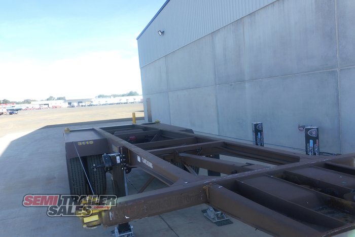 1991 Krueger 20FT Skel