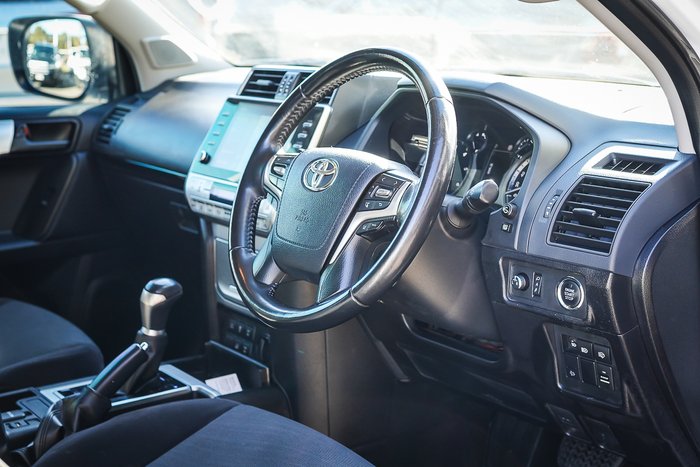 2022 Toyota PRADO GXL