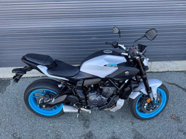 2025 Yamaha MT-07LA