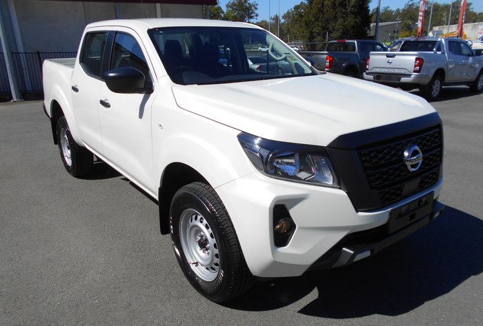 2025 Nissan Navara SL