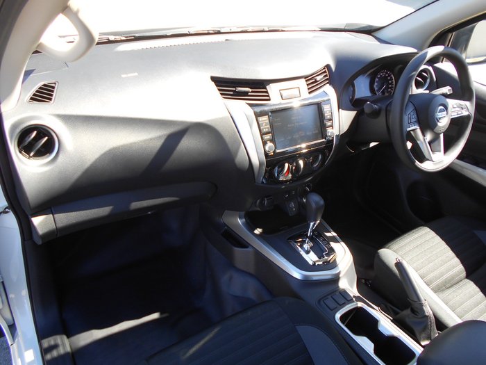 2025 Nissan Navara SL